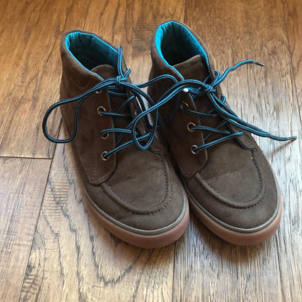 Gymboree boy’s size 13 faux suede brown boots